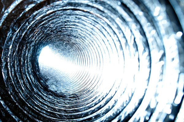 5 Reasons to Have Your Ducts Cleaned and Sealed This Summer