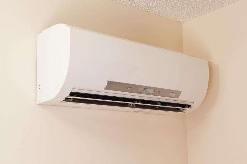 The Benefits of Ductless Mini Splits Vs. Space Heaters